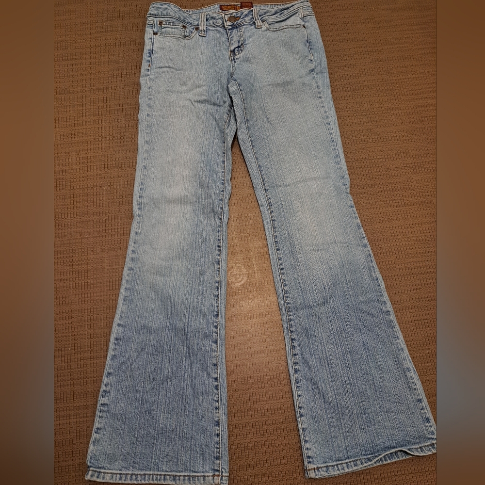 Women's Classic Light Blue Flare Jeans